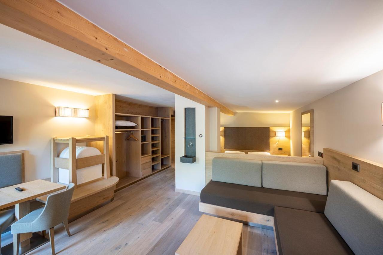Design&Suite Hotel Ciarnadoi Vigo di Fassa Exterior foto